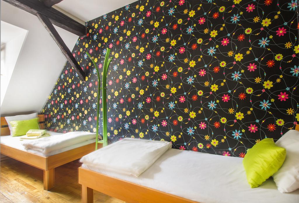 Hostel Centar ซาเกร็บ ภายนอก รูปภาพ